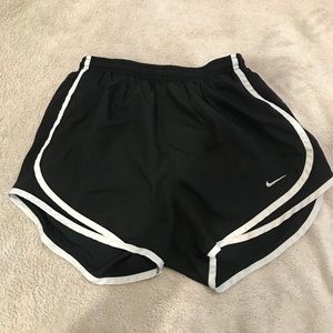 Nike Dri-Fit Shorts - Black/White